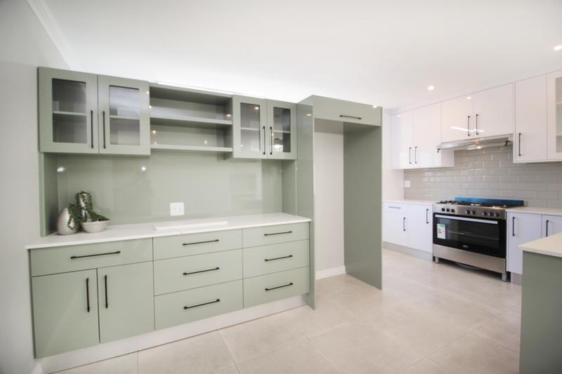 3 Bedroom Property for Sale in Fraaiuitsig Western Cape